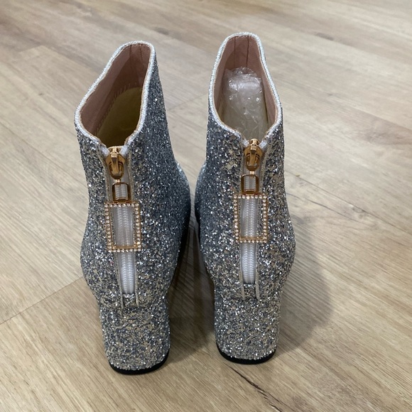 NEW Women’s Silver Glitter Ankle Boots - Picture 3 of 4